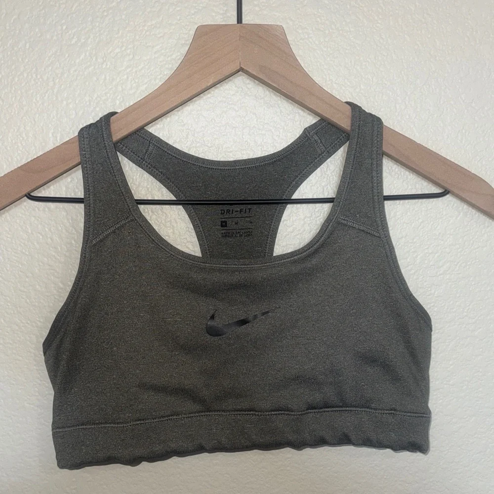 NIKE | Sports Bra | Gray | M